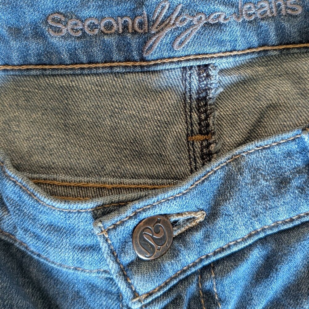 Second Yoga Jeans Women's Light Wash Skinny Jeans - Size 32